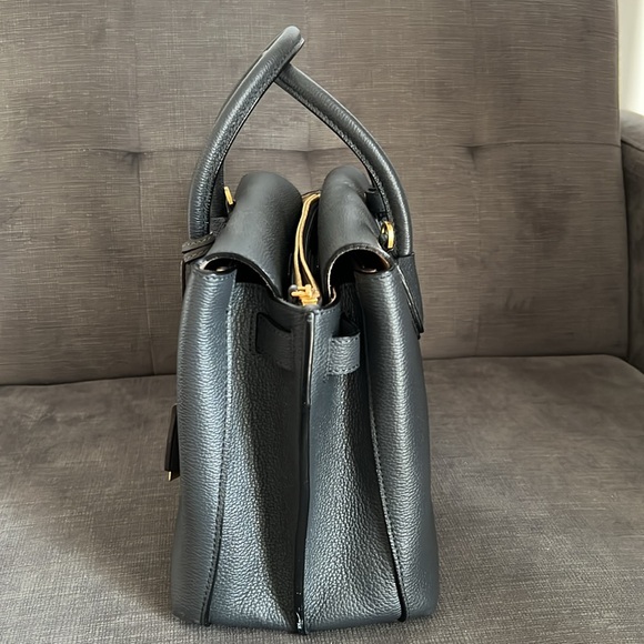 AUTHENTIC MCM "Milla" Medium Leather Tote - Picture 2 of 11